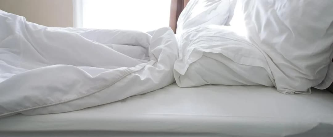 Jakie prześcieradło na materac 180x200, aby uniknąć źle dopasowanego?